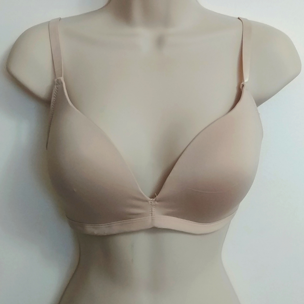🆕NWOT Non-wire Comfy Bra